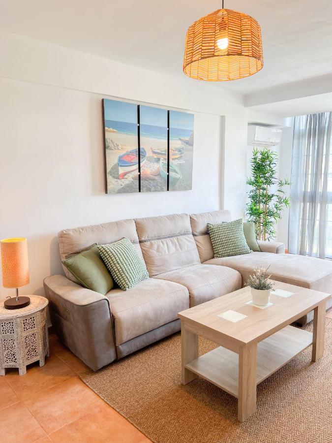Spacious Apartment In The Center Of توريمولينوس المظهر الخارجي الصورة