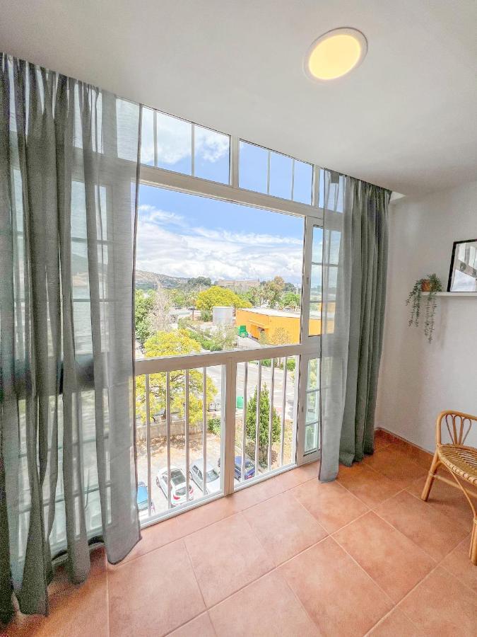 Spacious Apartment In The Center Of توريمولينوس المظهر الخارجي الصورة